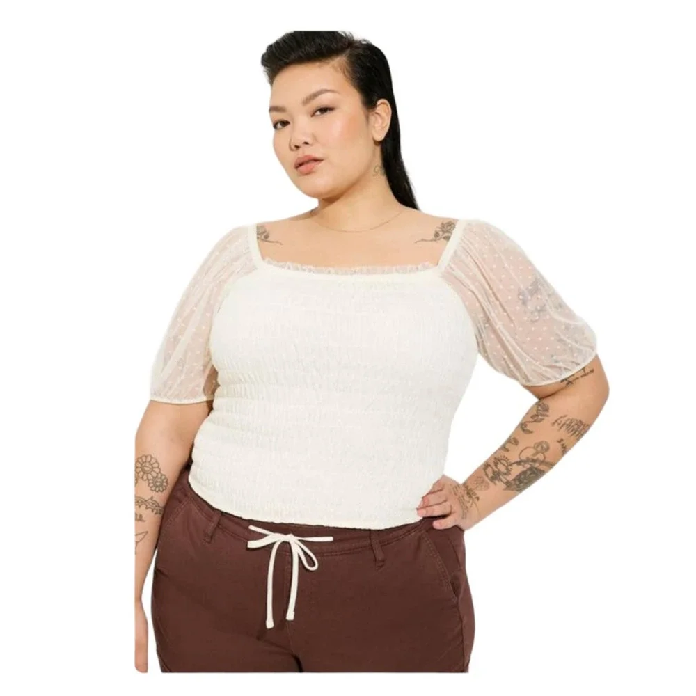 Torrid Womans Sz 4X Plus Blouse Smocked Dot Mesh Square Neck Crop Top Ivory NWT